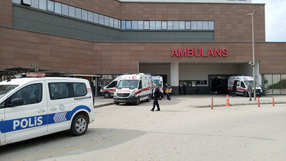 Kendisini darp eden dini nikahlı olduğu kişiyi bıçakladı