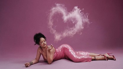 Rihanna üçüncü kez anne oluyor