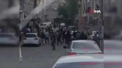 Yine İstanbul, yine Esenyurt, yine olay: Mahalle savaş alanına döndü!