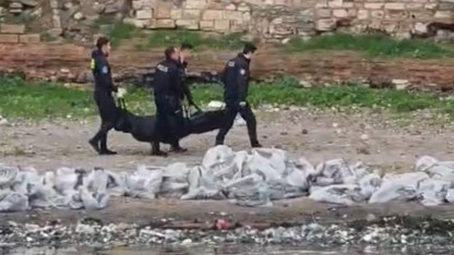 İstanbul Samatya Sahili'nde çıplak erkek cesedi bulundu