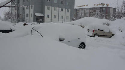 Bu kareler Türkiye'den: Mart ayında kar kalınlığı yarım metreyi buldu!