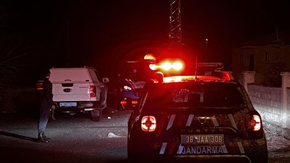 Kayseri'de kanlı gece! Evde kurşunlar havada uçuştu; ölü ve yaralılar var!