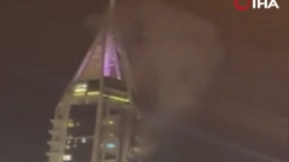 Dubai'de havada imha edilen İran füzesi gökdelene düştü!