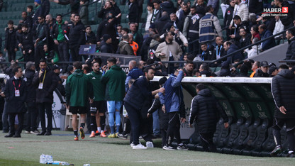 Kocaelispor-Konyaspor maçında kıyamet koptu, Selçuk İnan tüm kulübeyi soyunma odasına gönderdi