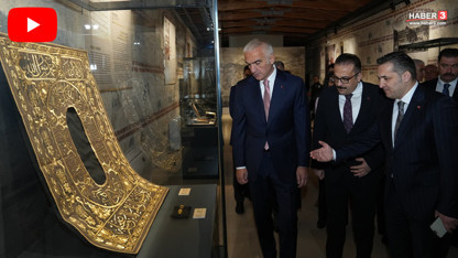 İzleri İngiltere'de bulunmuştu... Osmanlı hatırası tarihi eserler Türkiye'ye geri iade edildi