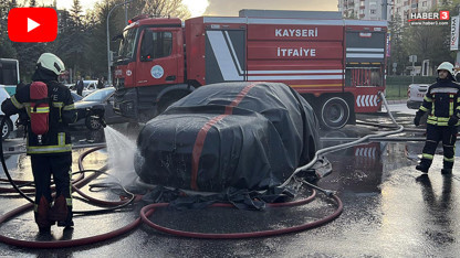 Elektrikli otomobil yol ortasında alev topuna döndü!