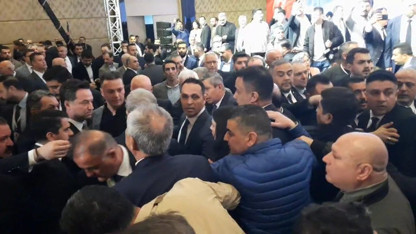 İmamoğlu'nun mektubu salonu karıştırdı: AK Partili ve CHP'li başkanlar birbirine girdi