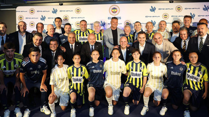 Fenerbahçe'nin 120. yıla özel yeni sezon formaları görücüye çıktı