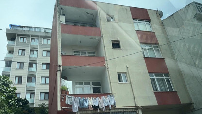Aile apartmanını zehir deposuna çevirmişler: ''Peçeteye sarıp yutuyoruz''