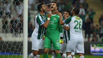 Bursaspor'un kalesini 3 isim korudu