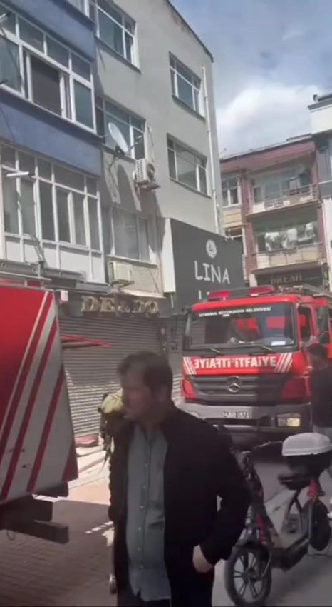 İstanbul'da 5 katlı binada yangın paniği - Resim: 4