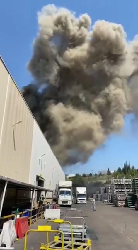 Bursa'da otomotiv fabrikasında büyük yangın - Resim: 1