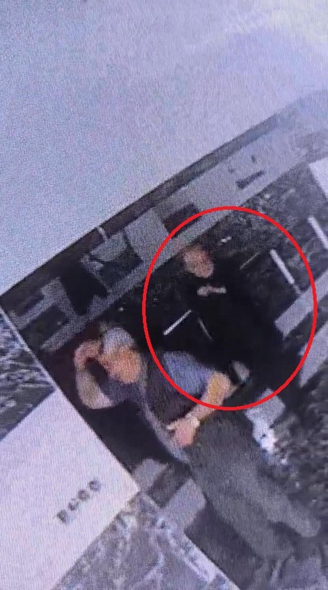 Kaşla göz arasında abdest alan adamın 29 bin lirasını çaldı - Resim: 1
