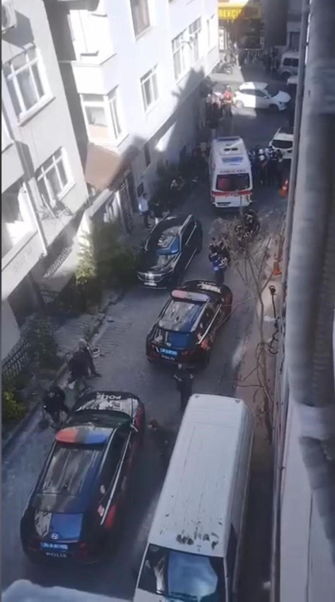 Uyardığı gençlerin saldırısına uğrayan polis ateş açtı; masum bir kişi vuruldu! - Resim: 2