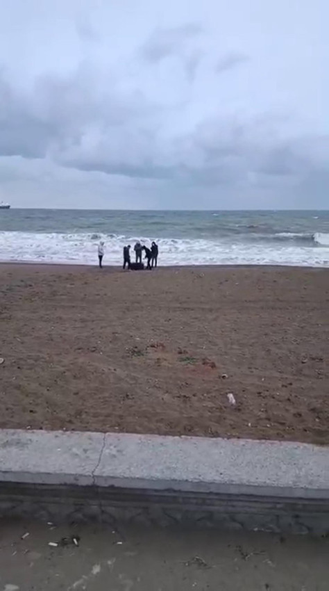 Sakarya’da kıyıya vuran çantadan kirli bir servet çıktı! - Resim: 4