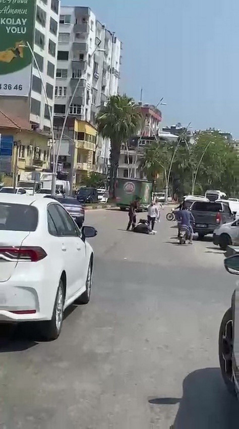 Eşini baba evine gönderen damat ile eşinin kardeşleri sokağı savaş alanına çevirdi - Resim: 2
