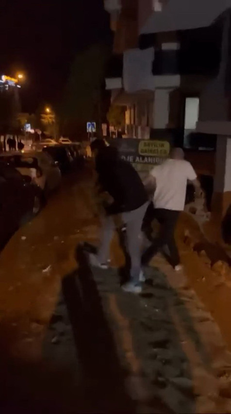 İstanbul'da kadına şiddet uygulayan cani mahallelinin elinden zor kaçtı - Resim: 3