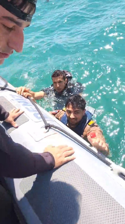 Adana'da yangın söndürme uçağı göle düştü - Resim: 3