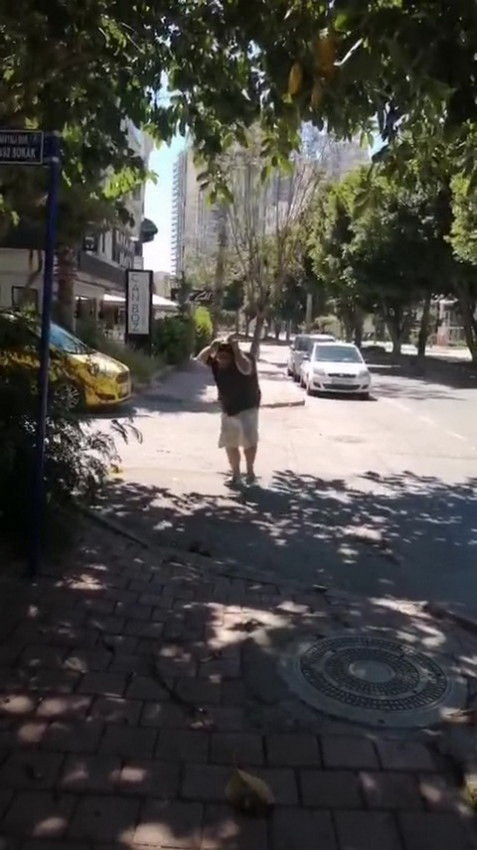 Önce Antalya şimdi de Elazığ! Bir garip karga saldırısı daha kamerada! - Resim: 4