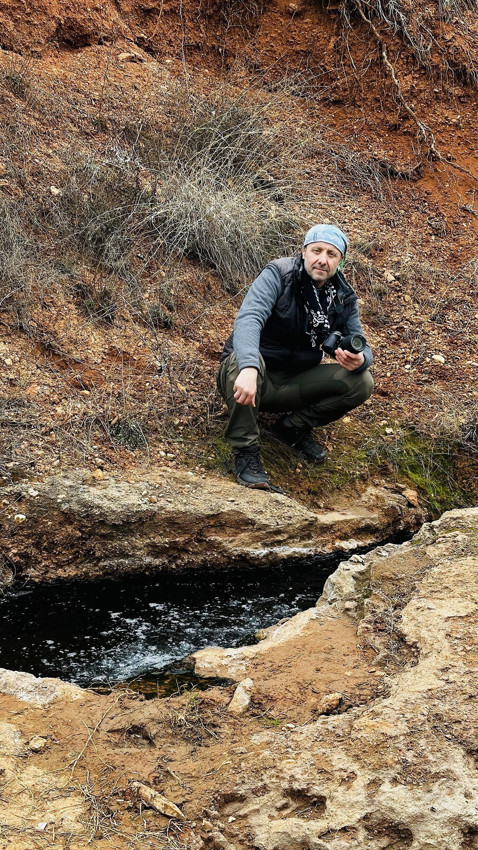 Kimi içiyor, kimi yıkanıyor! Şifa arayan soluğu burada alıyor - Resim: 3