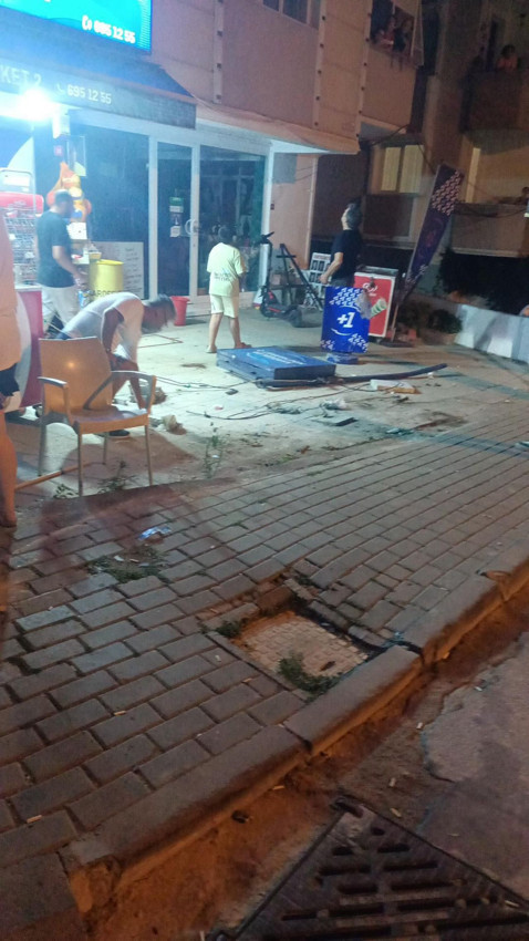 İstanbul'da alkollü trafik canavarı aracıyla bir dükkana daldı! - Resim: 2