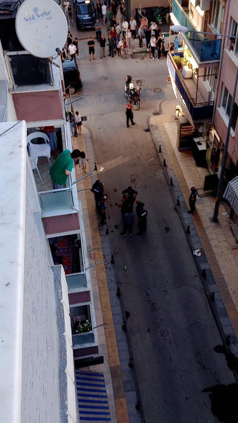 Yalova'da inanılmaz olay! Husumetlilerine benzettiği 2 kişiyi bıçakladı; ortalık fena karıştı! - Resim: 3