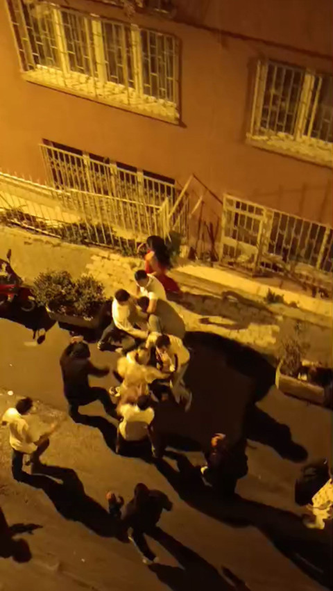 Sünnet düğünündeki tartışma sokağa taştı; mahalle savaş alanına döndü - Resim: 2