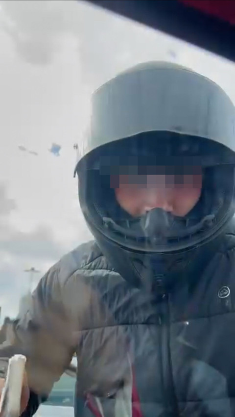 İstanbul'da sıradan bir gün... Kadın sürücü motosikliden, motosikletli kadın sürücüden şikayetçi - Resim: 3