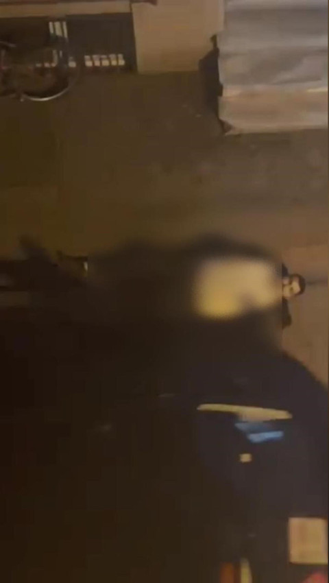 İstanbul'da sokak ortasında silahlı saldırı: Kanlar içinde yere yığıldı - Resim: 2