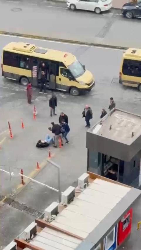 İstanbul'da 25 TL'lik minibüsçü dehşeti: Yolcuyu indirip yol ortasında dövdü - Resim: 3
