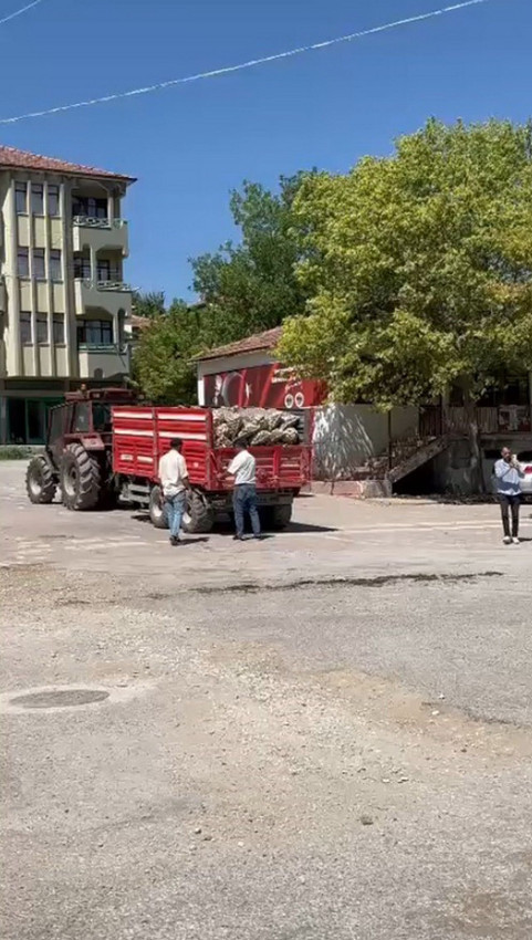 CHP'li başkanından bir kamyon patatesli protestosuna ağır ceza! - Resim: 1