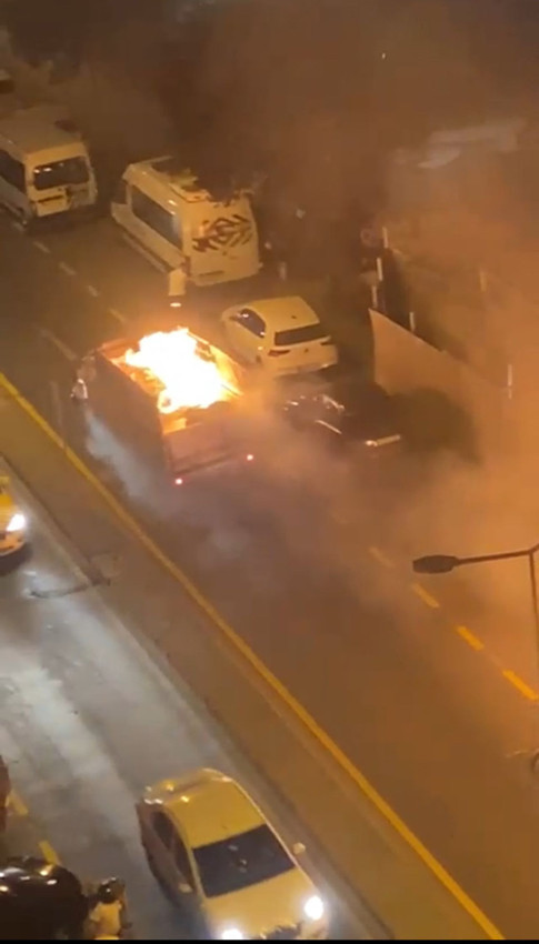 İstanbul'da ''tam gaz'' yangın kamerada - Resim: 3
