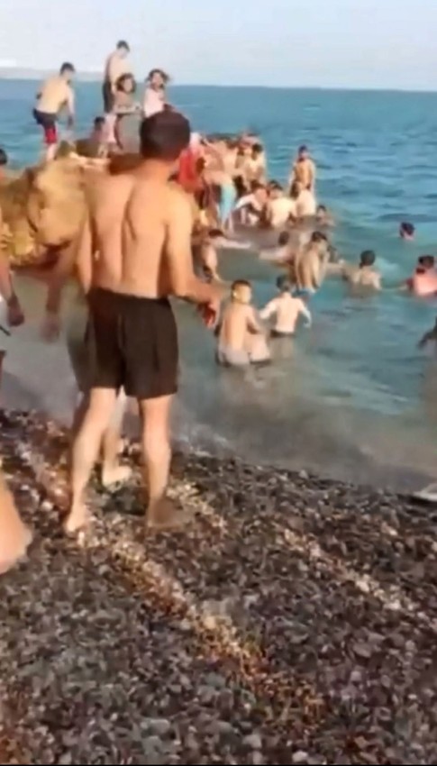 Turizm cennetinde ölüme atladı: 40 metrelik falezlerde ölüme meydan okurken sonu feci oldu - Resim: 3