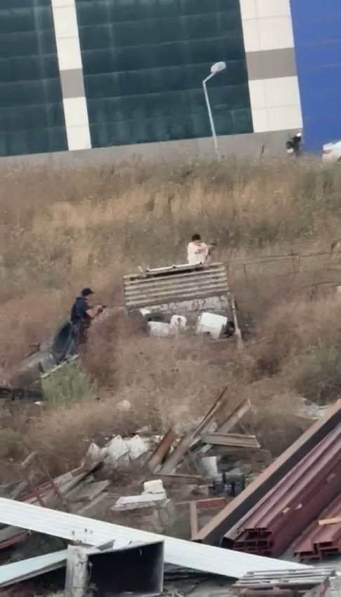 Eski iş yerine gidip öldürdü; saklandığı kümeste yakalandı - Resim: 1