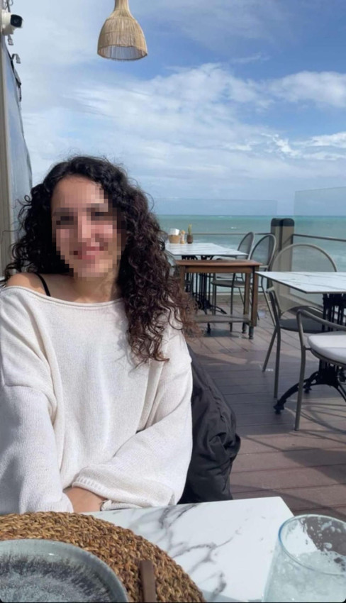 Kız kardeşini defalarca bıçaklayıp başını kesmeye çalıştı! - Resim: 2