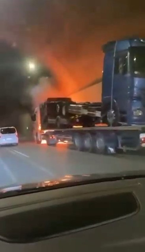 Sabiha Gökçen Havalimanı Tüneli'nde TIR yangını - Resim: 2