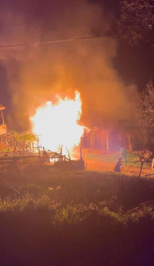 Bolu'da kahreden yangın: Mutfak tüpü bomba gibi patladı - Resim: 3