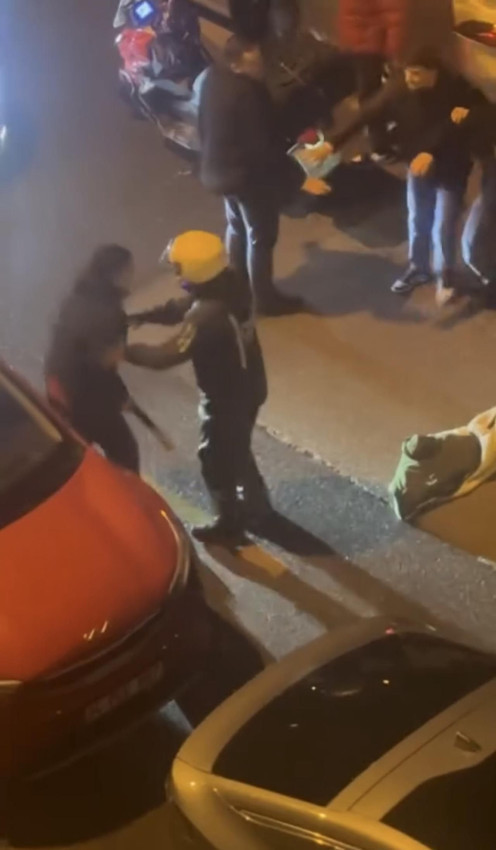 İstanbul'da sürücülerin ters yön kavgası meydan savaşına dönüştü - Resim: 2