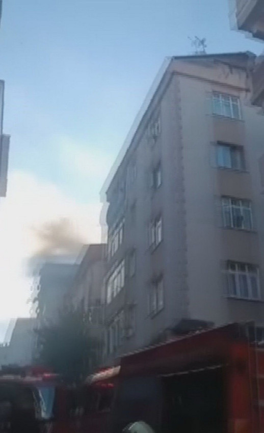 İstanbul'da hayırsız evlat dehşeti: 20 yaşındaki genç annesinin evini kundakladı! - Resim: 4