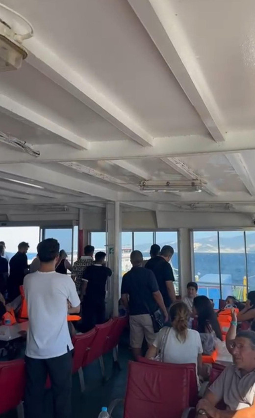 Marmara Denizi'nde arabalı feribotta yangın paniği - Resim: 3