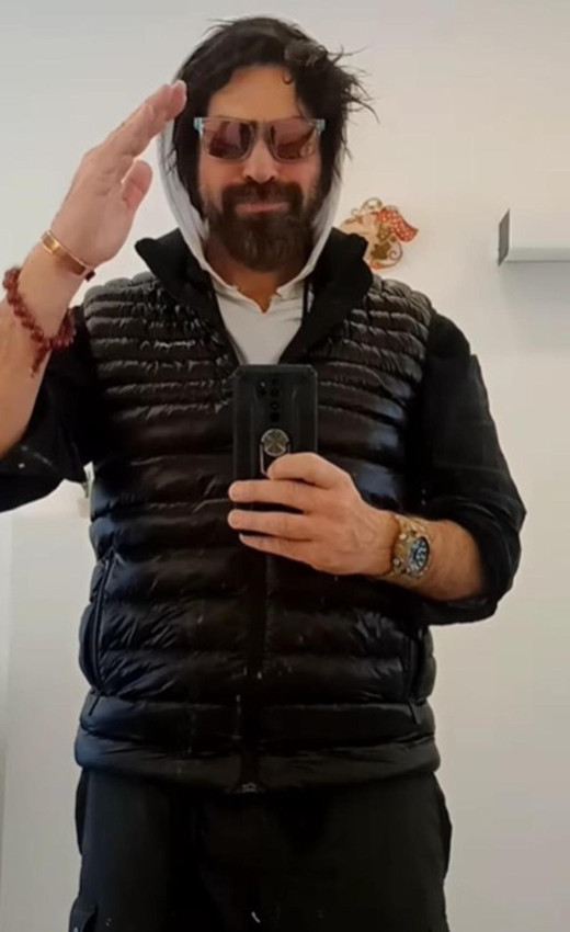 Oyunculuğu bırakıp maneviyata yönelmişti... Ekranlara geri dönüyor! - Resim: 1