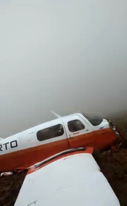 Rize’de düşen uçağa ilk ulaşılma görüntüsü ortaya çıktı - Resim: 2