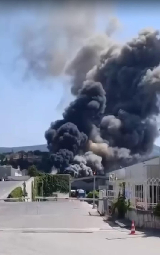 Bursa'da otomotiv fabrikasında büyük yangın - Resim: 3