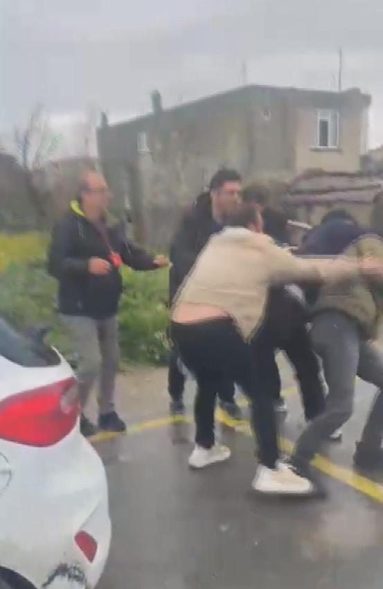 Ehliyet sınavında şoke eden olay: Baba-oğul komisyon üyesine saldırdı - Resim: 4