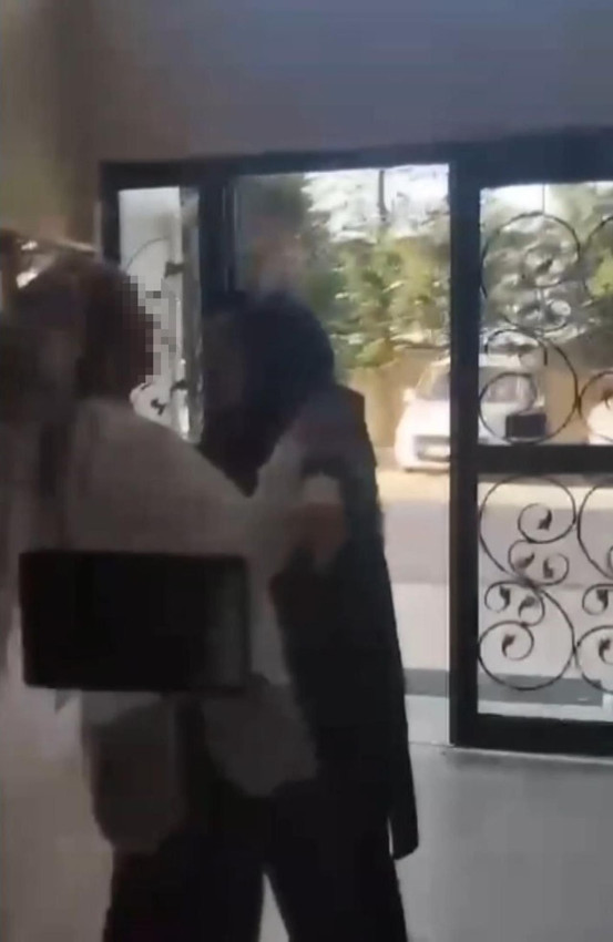 Çocukların kavgası annelerin ''bıçaklı'' kavgasına dönüştü! Korku dolu anlar kamerada - Resim: 4