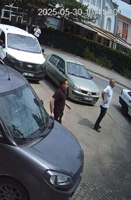 Camide araç yıkama kavgası kanlı bitti - Resim: 4