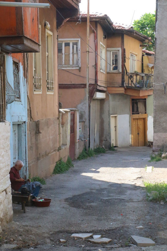 Osmanlı hatırası ''Yahudi Mahallesi'' zamana karşı direniyor - Resim: 3