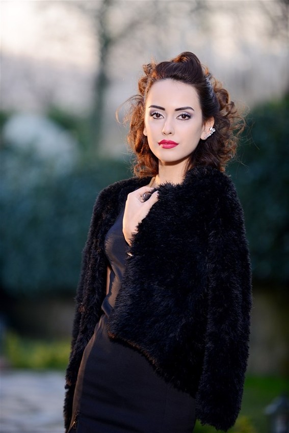 Ezgi Baran: ''Aşk uğruna oyuncu oldum'' - Resim: 13