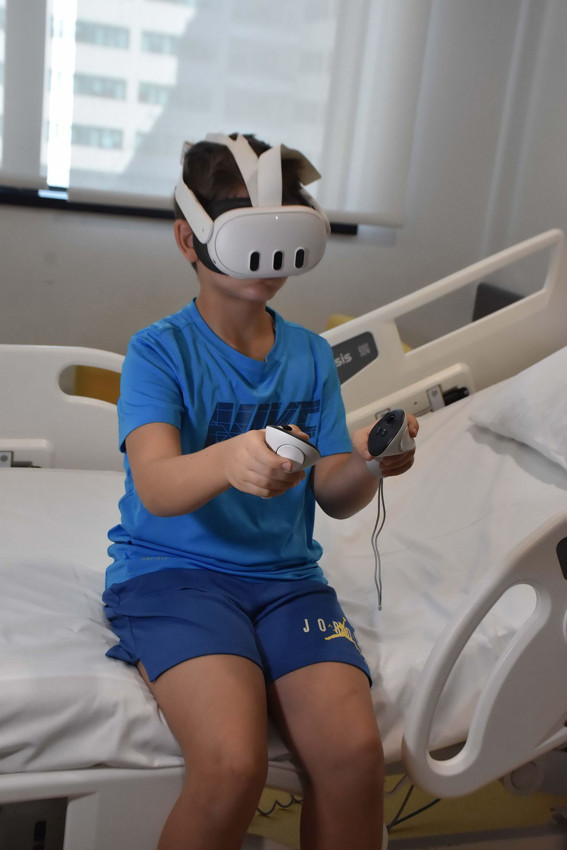 Minikler için korku, kaygı ve ağrıya karşı sanal gerçeklik gözlüklerle ön tedavi başladı - Resim: 4
