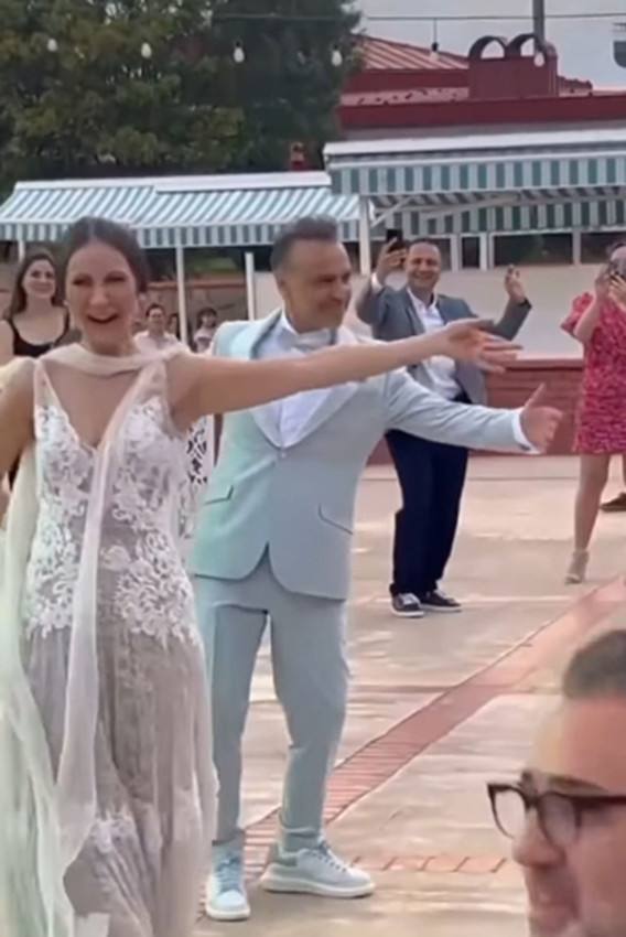 Prens'in Kaleş'i Serdar Oçin ile güzel meslektaşı Ece Dizdar evlendi - Resim: 2